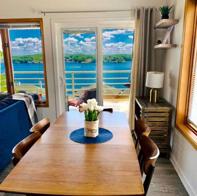 The Best Lake View In Ozark. Озеро Озаркс Экстерьер фото